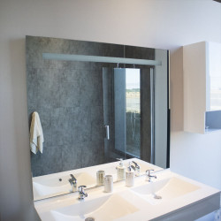 Miroir avec éclairage LED ELEGANCE - 120 cm x ht105 cm