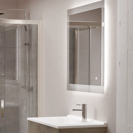 Miroir avec éclairage LED CADREA - 70 cm x 80 cm 