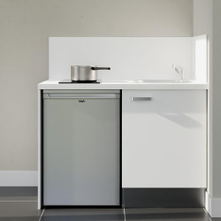 Kitchenette 120 cm blanche K08L-PT, crédence et plan de travail stratifié blanc, plaque de cuisson et frigo inox